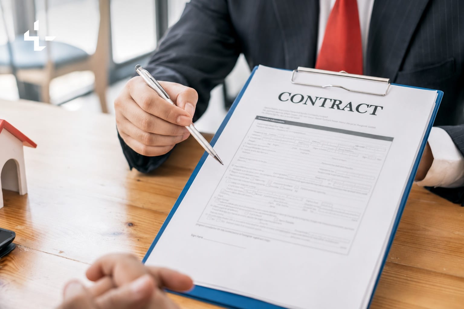 Business contract review and drafting in Canada